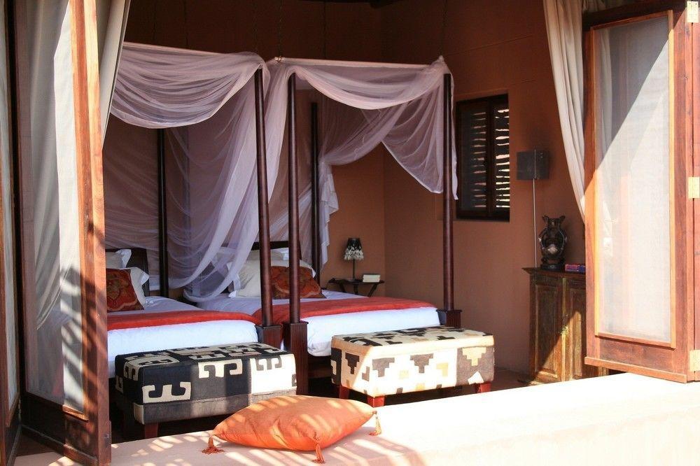 Okahirongo Elephant Lodge Purros Kültér fotó