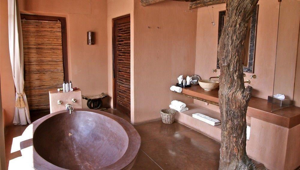 Okahirongo Elephant Lodge Purros Kültér fotó